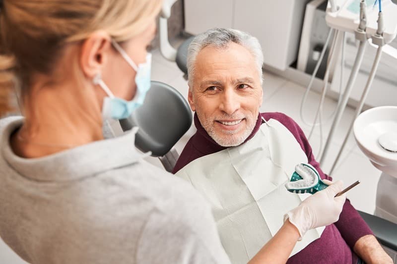 Prótesis dentales en Santiago de Compostela